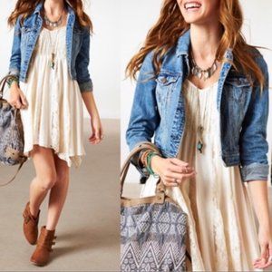 American Eagle Distressed Cropped Jean Jacket